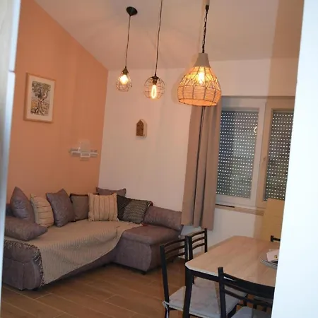 Fuer 3 Personen 2 Ca 60 M In Brcici, Istrien Und Umgebung Apartment *